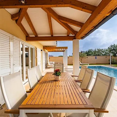 Vida In - Haus Fuer 8 Personen Villa