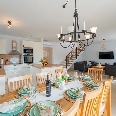 Villa Vida In - Haus Fuer 8 Personen *