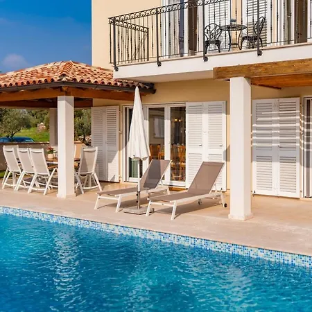 Vida In - Haus Fuer 8 Personen Villa