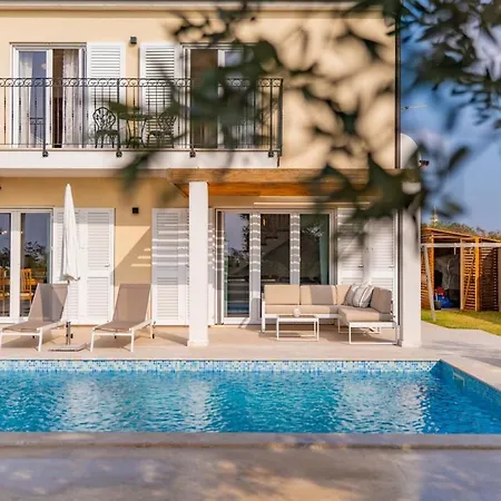 Villa Vida In - Haus Fuer 8 Personen