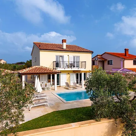 Vida In - Haus Fuer 8 Personen Villa