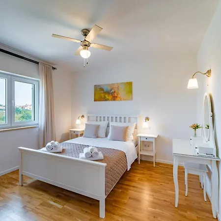 Villa Vida In - Haus Fuer 8 Personen *